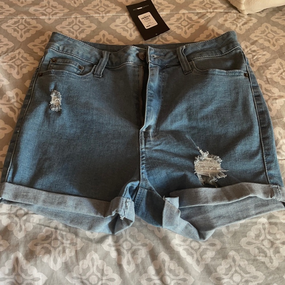 Fashion nova shorts